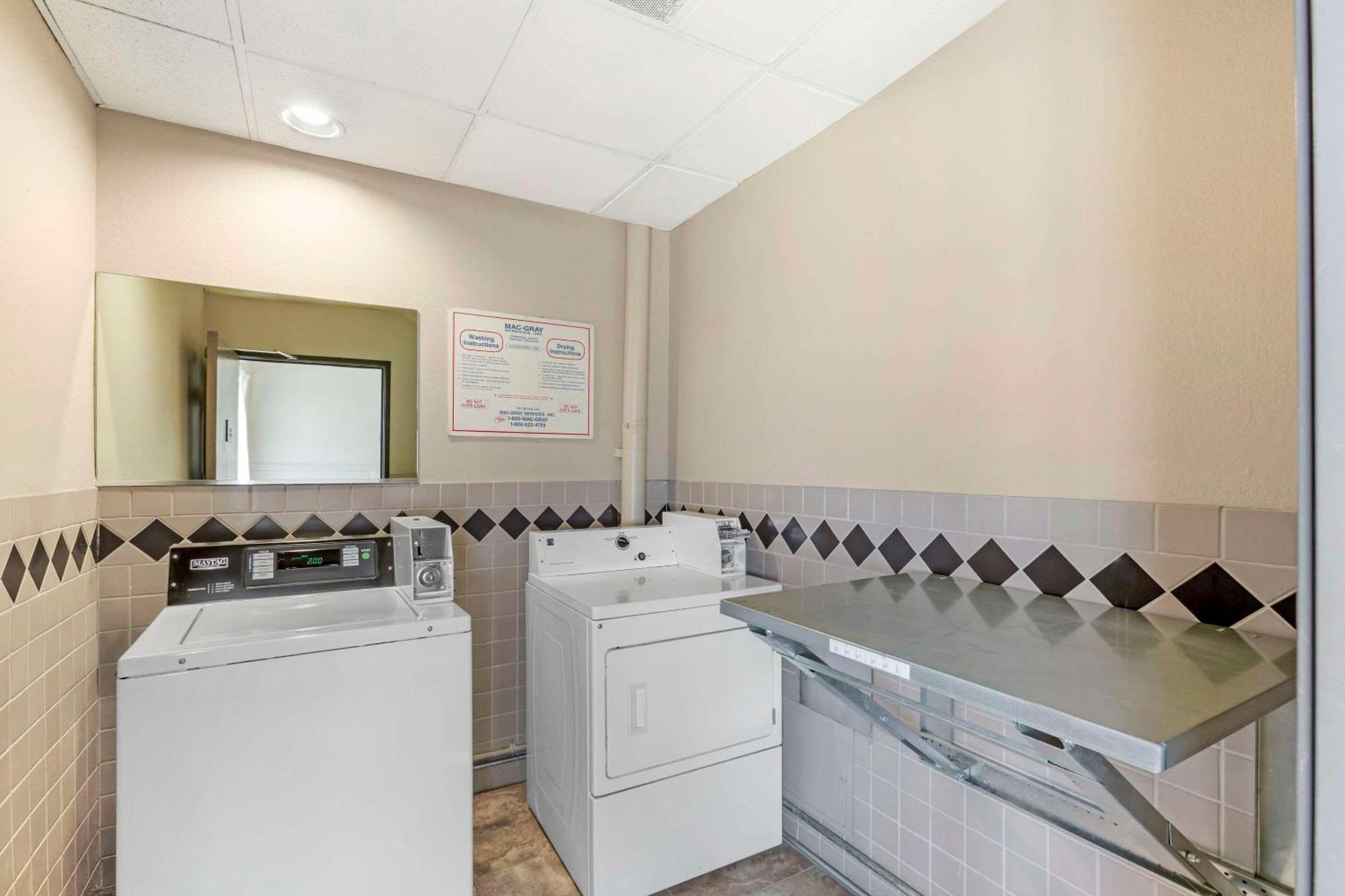 Comfort Inn West Phoenix At 27Th Ave And I-I0 外观 照片