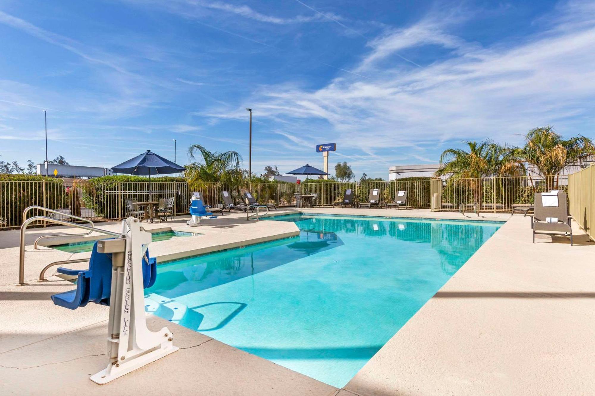 Comfort Inn West Phoenix At 27Th Ave And I-I0 外观 照片